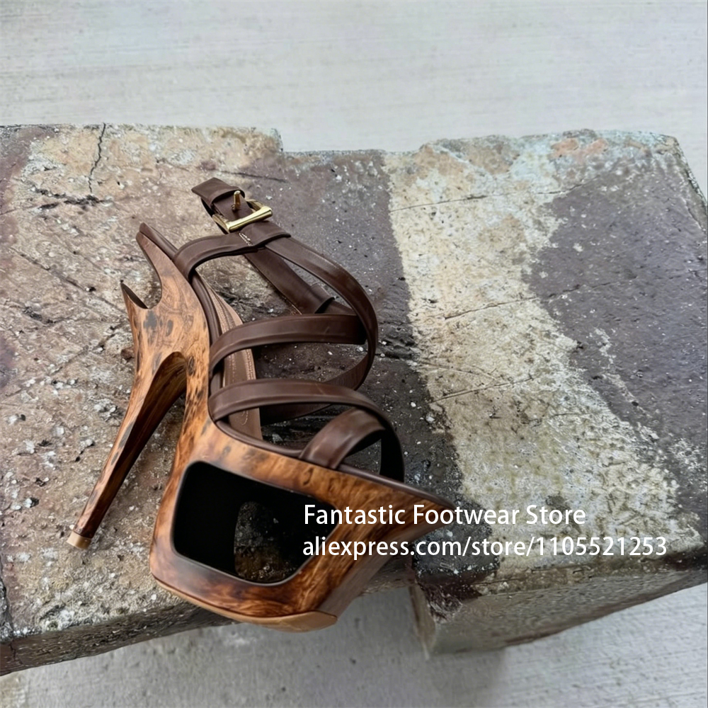 Holzmaserung-Plateau-Sandalen  – Geta Wooden Sandal Bewertung und Preis